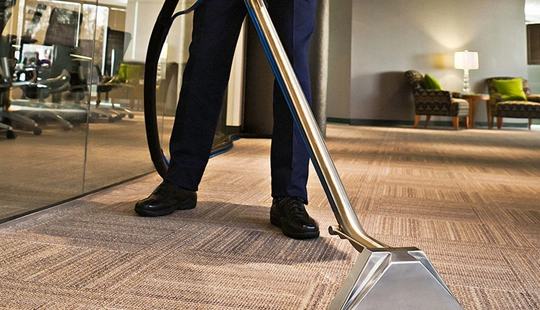 Commercial carpet cleaning in Leland